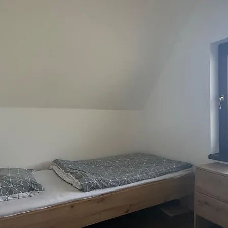 Bezovec بيت خشبي