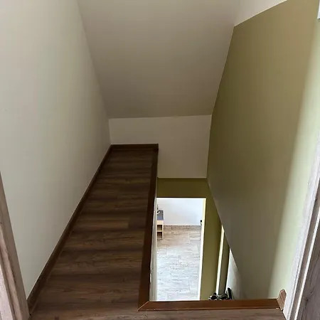 Bezovec * Nova Lehota